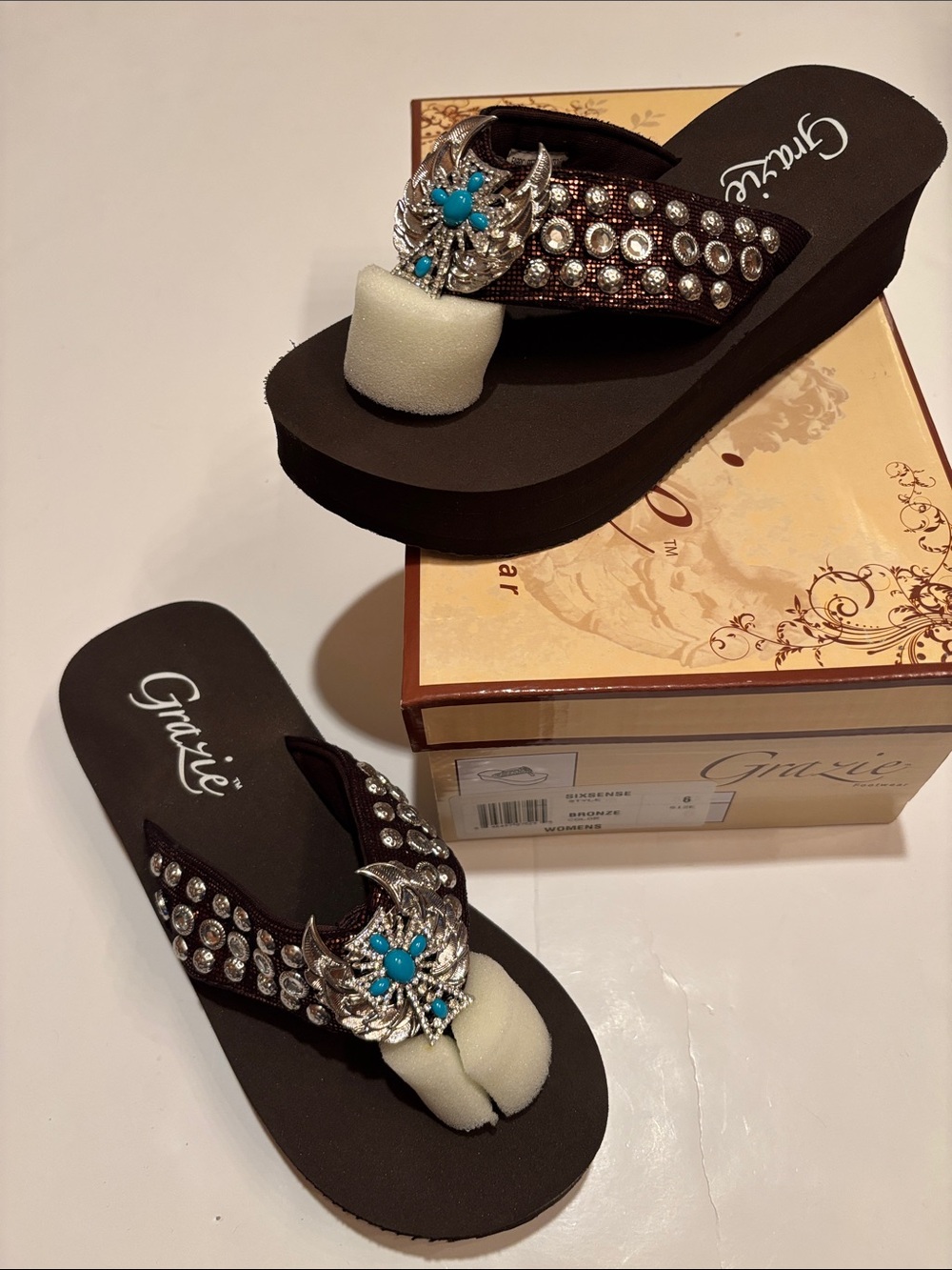 NWT GRAZIE Black Wedge Sandals Turquoise and Silver Accents 6 sixsense bronze